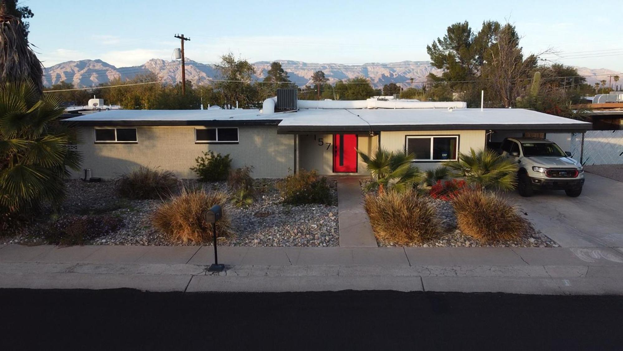 Private Home - Heated Pool, Billiards, Darts, Foosball, Fireplace, 5 Smart Tvs, Bbq, Cotton Bedding - The Saguaro Sanctuary, Pool Heat Optional Tucson Exterior foto